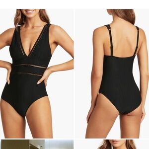 NWT Sea Level Australia Honeycomb Spliced One Piece - Black - Size 4